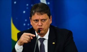 Visita de Tarcísio de Freitas a Paraisópolis é suspensa após tiroteio