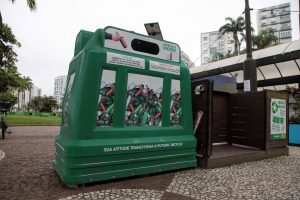 Santos ganha pontos para descarte de vidros