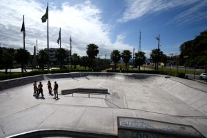 Pista em PG recebe 2ª etapa do Circuito Skate Caiçara