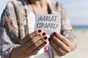 São Vicente oferece curso de espanhol gratuito para iniciantes