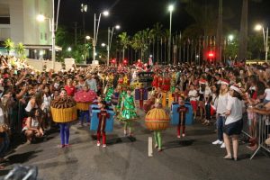 Parada de Natal do Shopping Balneário em Santos será no domingo