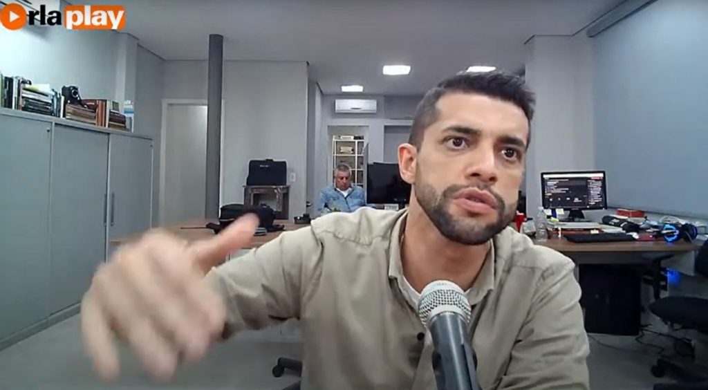 Tarcísio precisa conciliar desenvolvimento econômico com sensibilidade social, diz Caio França