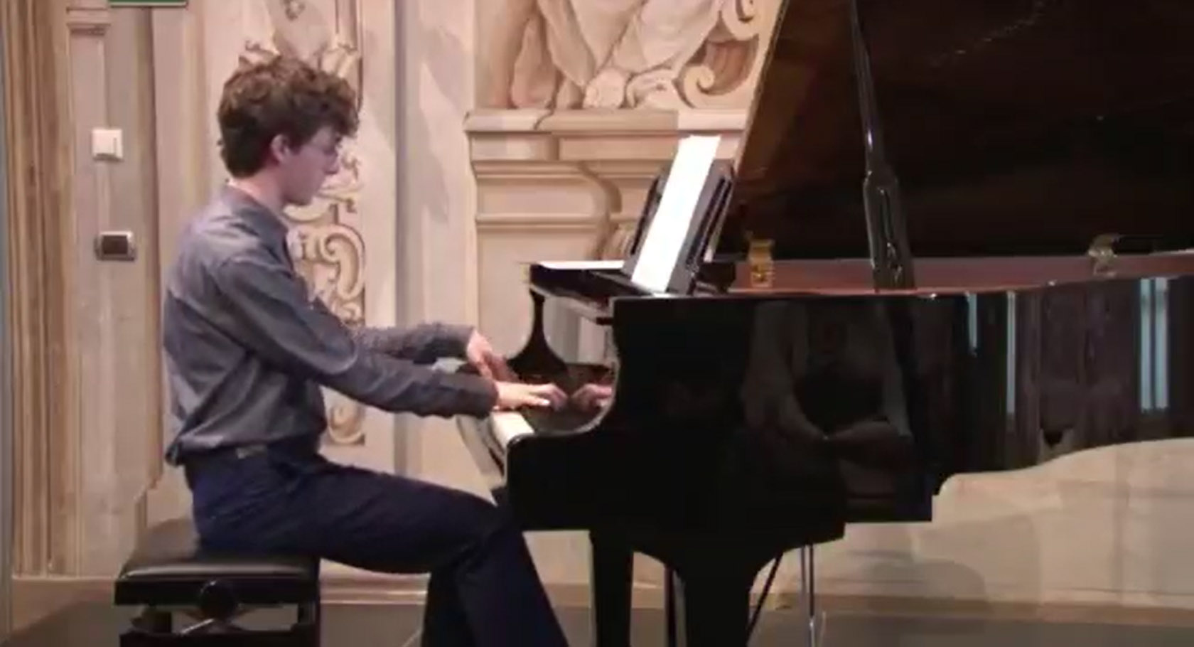 Pianista vence concurso de música erudita na Itália | Jornal da Orla