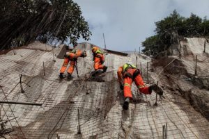 Morros de Santos terão novas obras de contenção e drenagem