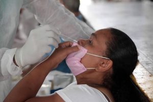 Santos abre novo centro de testagem da covid-19 na Zona Noroeste