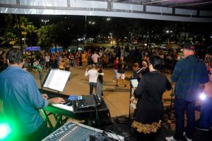 Chorinho no Aquário e Baile na Praia animam o fim de semana na orla de Santos