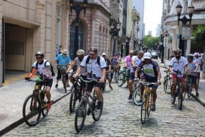 Centro Histórico de Santos recebe novo passeio ciclístico