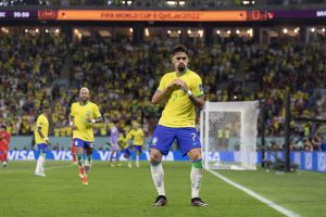 Brasil espanta zebra e garante vaga nas quartas de final ainda no primeiro tempo