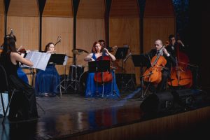 Camerata Villa-Lobos faz apresentação gratuita em Praia Grande