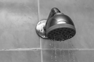 Abastecimento de água em Santos e São Vicente deve voltar ao normal até domingo