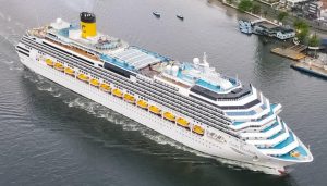 Costa Favolosa realiza primeira escala no Porto de Santos