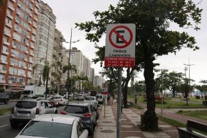 Réveillon em Santos terá restrição de estacionamento na orla
