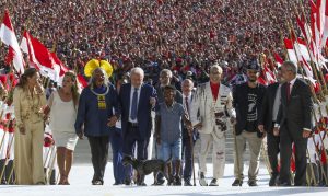 Na posse para terceiro mandato, Lula reassume compromisso de cuidar dos brasileiros
