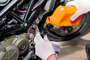 Cuidado com o óleo de motor da sua moto