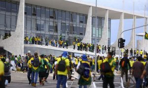 Líderes mundiais condenam invasão dos Três Poderes em Brasília