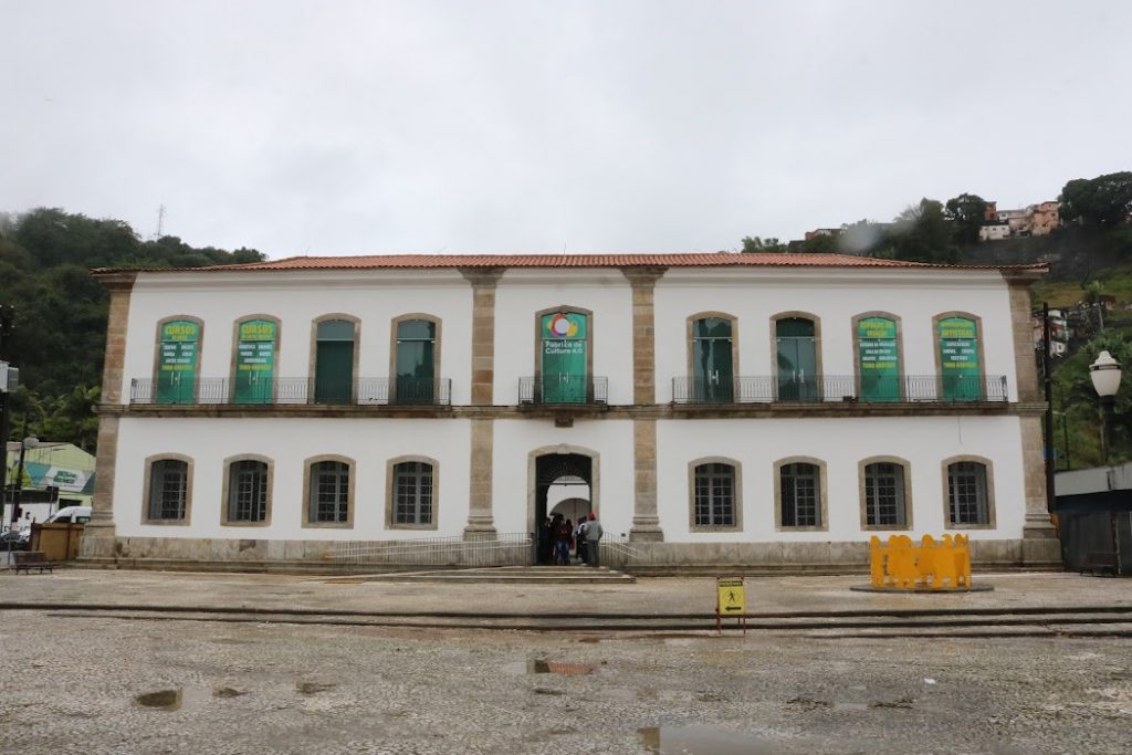 Fábrica de Cultural abre inscrições para cursos na Cadeia Velha de Santos