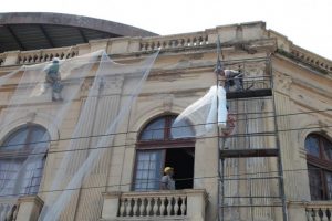 Santos contrata empresa para retomar obras do Teatro Coliseu