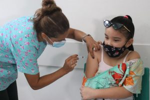 Santos amplia vacinação da gripe para crianças e pessoas com comorbidades