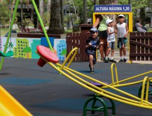 Playground da praça do Sesc já está aberto para as crianças
