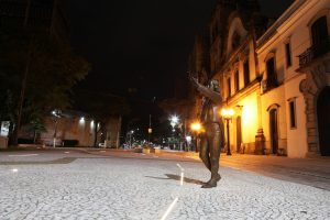 Revitalização de importante praça do Centro Histórico de Santos chega à etapa final