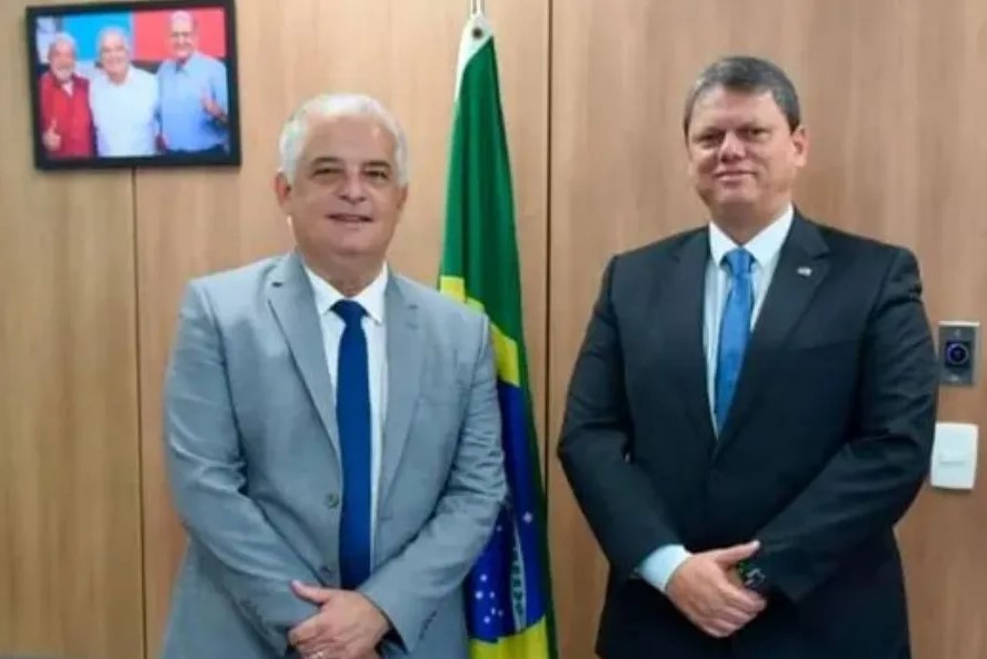 Tarcísio não cansa de levar “não” sobre a privatização no porto de Santos | Jornal da Orla