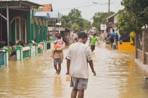 Defesa Civil orienta o que fazer antes, durante e depois de uma enchente