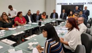 Derrite promete reabrir IMLs de Santos e Guarujá em 3 meses