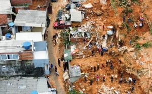 SP vai construir mais de 500 moradias para afetados pelas chuvas no litoral