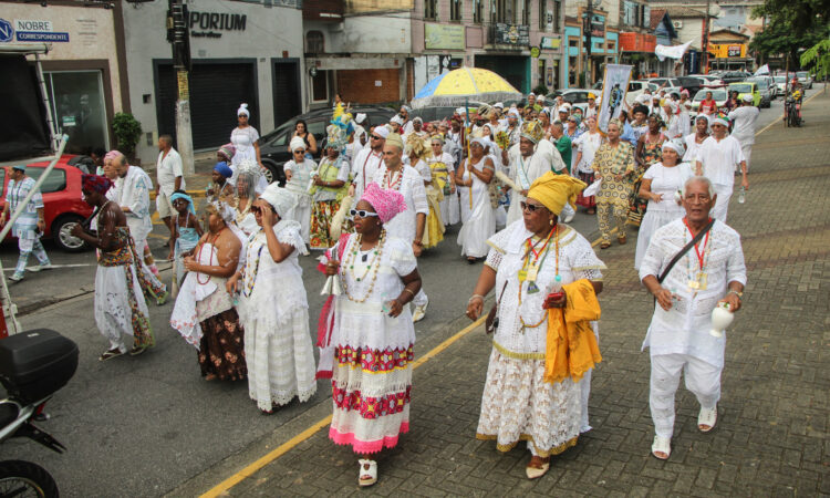 Marcha em Itanhaém celebra o Dia Internacional das Matrizes Africanas