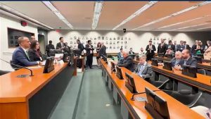 Paulo Alexandre preside comissão com apoio de bolsonaristas e esquerdistas