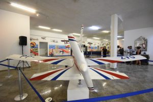 Exposição destaca importância do Campo da Aviação para Praia Grande