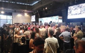 Evento celebra 25 anos do Guia Descorchados, a enciclopédia do vinho