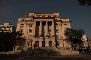 Provas de concursos públicos de Santos acontecem dia 14