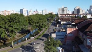 Programa vai pavimentar e revitalizar 74 ruas de Santos