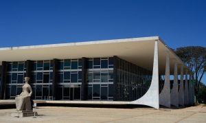 Ministros do STF e governo defendem regulação das redes sociais