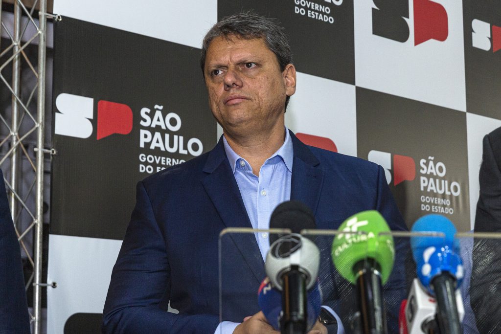 Após mortes, Tarcísio diz que operação em Guarujá continua