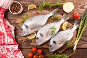 Venda de pescado em Santos na Sexta-Feira Santa