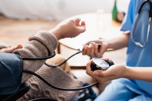 Três em cada 10 brasileiros têm hipertensão