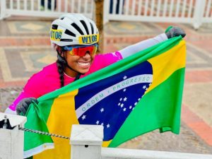 Paratleta de Santos fica em 4º na Maratona de Boston