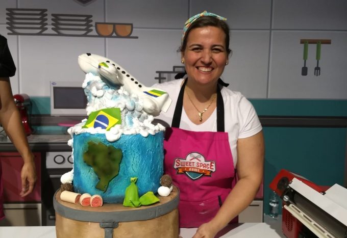 Cake Designer representa Guarujá no maior evento de confeitaria do Brasil