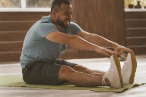 Encurtamento muscular pode afetar até 80% dos adultos jovens