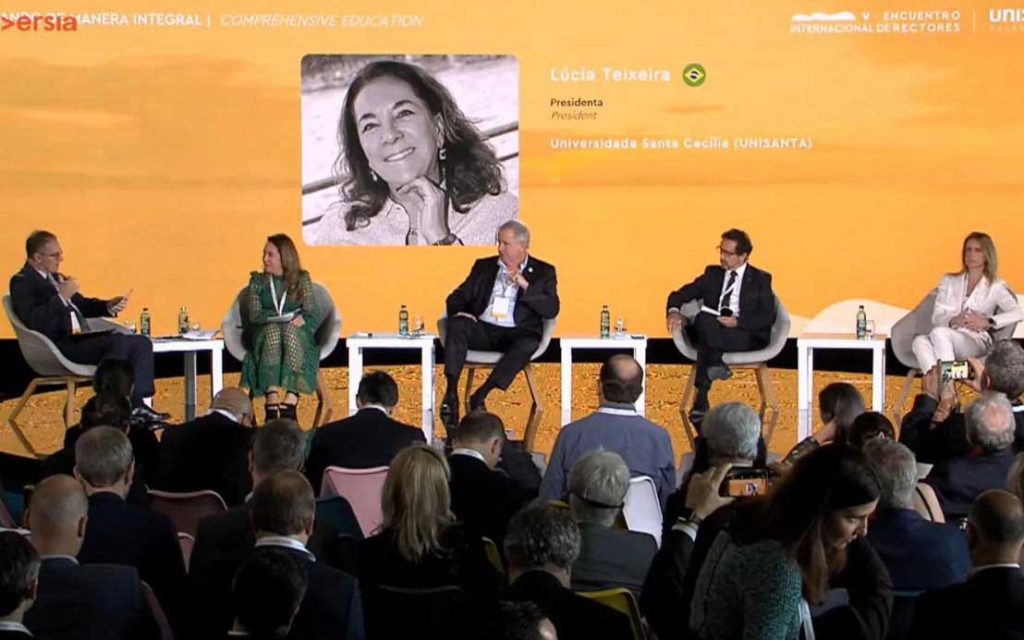 “Aprender é uma força”, diz Lúcia Teixeira em evento de educação na Espanha