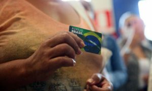 CGU identifica R$ 3,8 bi de pagamento indevido do Auxílio Brasil