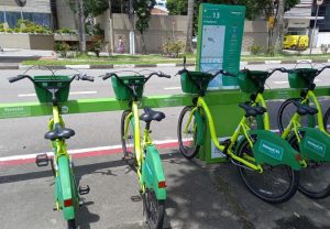 Bicicletas compartilhadas e estações de Santos passam por renovação