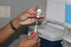 Gripe: vacinação continua em Santos