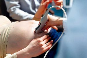 Reprodução assistida ajuda maternidade após os 35 anos