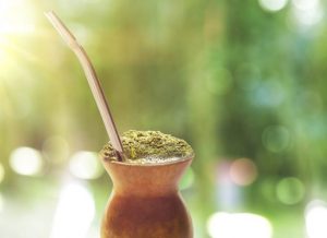 Hidratação: o Chimarrão e Tererê não substituem a água!