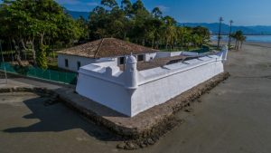 Forte São João em Bertioga fecha para manutenção