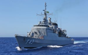 Fragata Liberal tem visitação gratuita no Porto de Santos