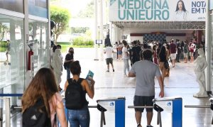 Prouni terá mais de 240 mil bolsas no segundo semestre